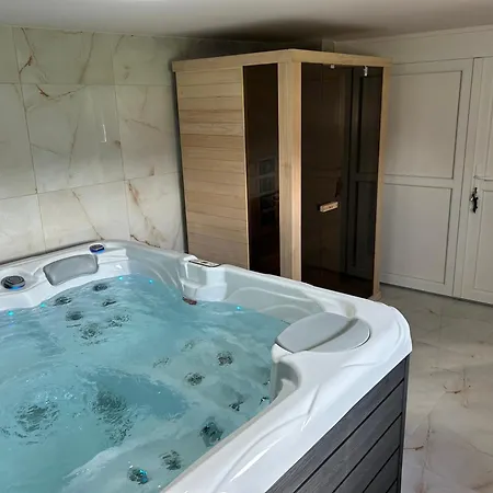 Noel Appartamento Sásd